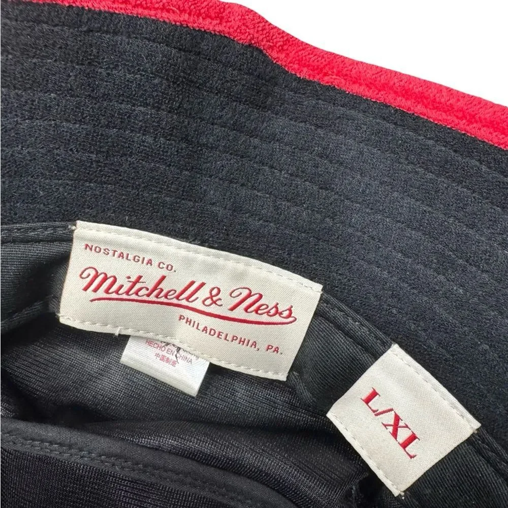 Mitchell & Ness Chicago Bulls Bucket Hat Black Red L/XL BNWT NBA Licensed